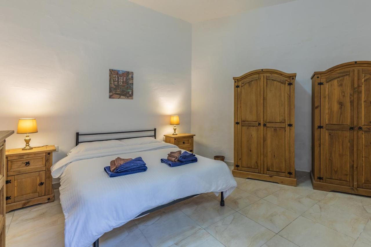 Bormla - Comfortable Two Bedroom Cospicua